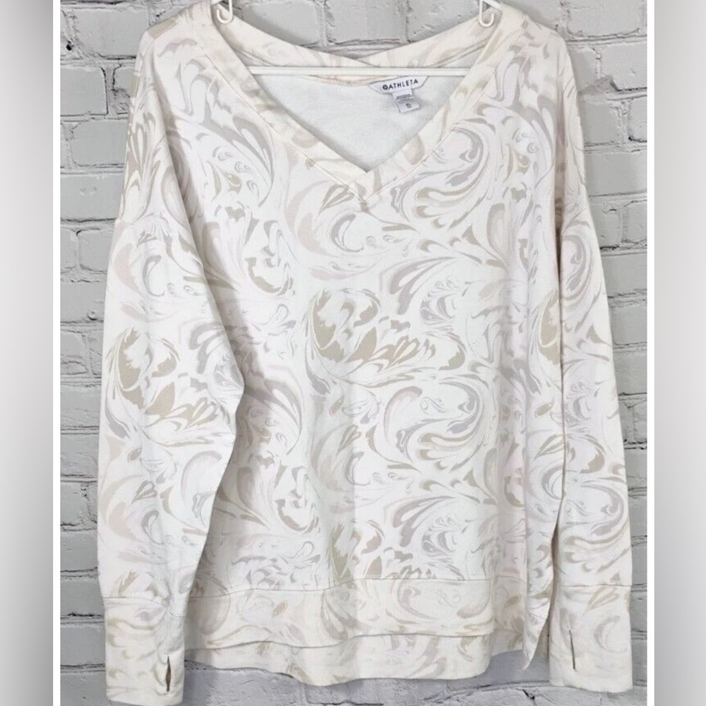 Athleta V-Neck Sweatshirt White Hiking Travel Workout Oversized Athletic Sports